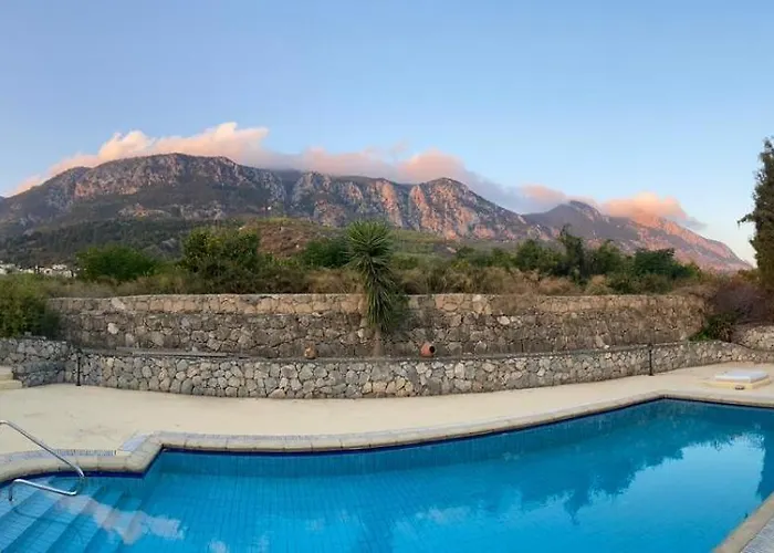 Large Mountain And Sea View Family Friendly Kyrenia (Northern Cyprus)