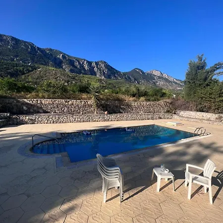 Large Mountain And Sea View Family Friendly