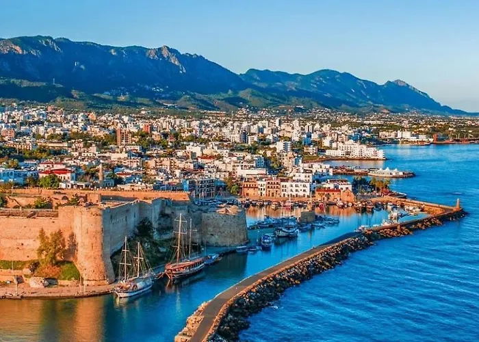 Large Mountain And Sea View Family Friendly ヴィラ