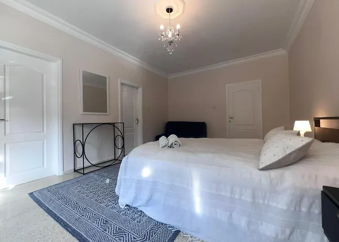 Large Mountain And Sea View Family Friendly *